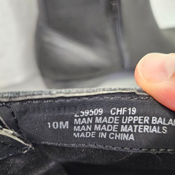 B.O.C. Women's Black Ankle Boots Side Zipper Size 10M - Picture 2 of 7